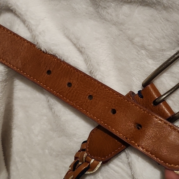 Tommy Hilfiger belt - Picture 11 of 14
